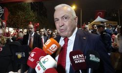 Bursa'da Cumhuriyet Yürüyüşü ve Can Bonomo Konseri Yapıldı