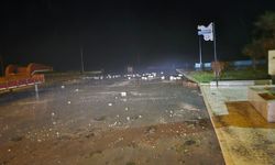 Mudanya Sahilinde Fırtına Parke Taşlarını Söktü