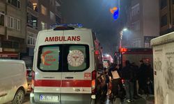 Esenler'de 5 Katlı Binanın Çatısındaki Yangın Söndürüldü