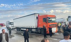 Edirne'de TIR Sürücüleri Sınır Kapısı'nda Eylem Yaptı