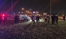 Otobüs ile çarpışan hafif ticari araçtaki karı-koca öldü; 3 yaralı