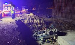 Çukura Düşen Otomobilde 1 Kişi Hayatını Kaybetti; 5 Yaralı