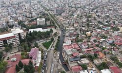 Kahramanmaraş’ta Bayazıtlı Bulvarı sıcak asfaltla yenileniyor