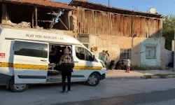 Terk eden kadının evine gizlice girip onu ve annesini bıçakladı