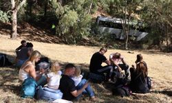 Turistleri taşıyan otobüs şarampole uçtu: 2 ölü 9 yaralı
