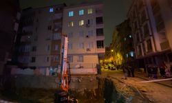 İki binanın zemininde çökme: 20 daire tahliye edildi
