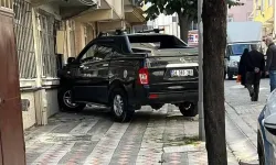 Kadın sürücünün aracını park ederken çarptığı dini nikahlı eşi öldü
