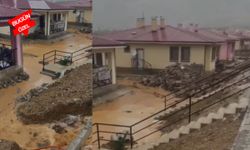 Kahramanmaraş’ta Deprem Konutlarını Yağmur Vurdu! Evlerde Hasar Oluştu