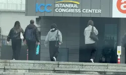 Konserde fenalaşan 3 kişi hastaneye kaldırıldı, 1’i öldü