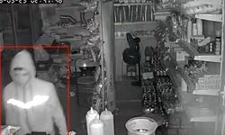Konteyner markete girdi kasadaki paraları alıp içecek içti