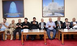 Vali Ünlüer şehit ailesinin acısını paylaştı