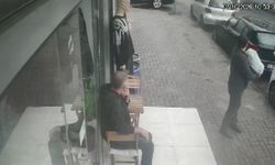 Yasak yerden dönüş faciaya dönüyordu! Tramvay minibüse çarptı