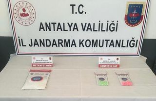 Jandarma'dan Uyuşturucu operasyonu: 3 gözaltı 