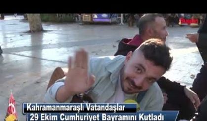 Kahramanmaraşlı Vatandaşlar 29 Ekim Cumhuriyet Bayramını Kutladı