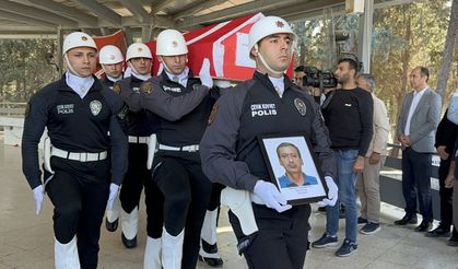 Kalp krizi sonucu yaşamını yitiren polisin cenazesi Adana'da defnedildi