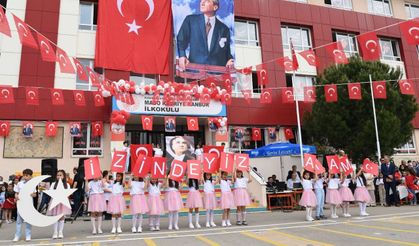 Kahramanmaraş 23 Nisan’ı Coşkuyla Kutladı: Başkan Görgel Öğrencilerle Buluştu