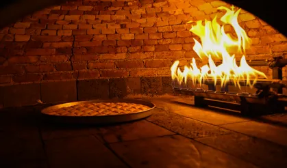 Kat kat hamuruyla meşhur Osmaniye kömbesi