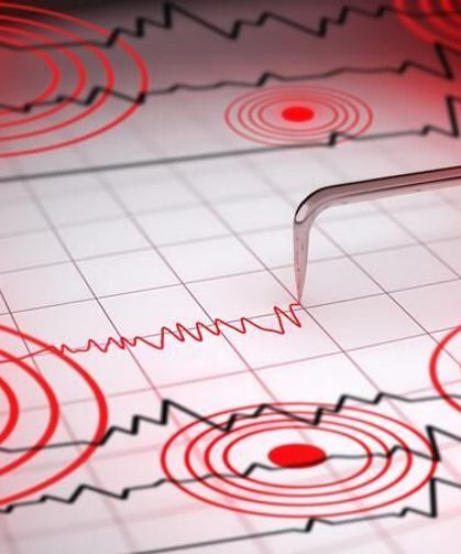 Son dakika Akdeniz'de 4 büyüklüğünde deprem