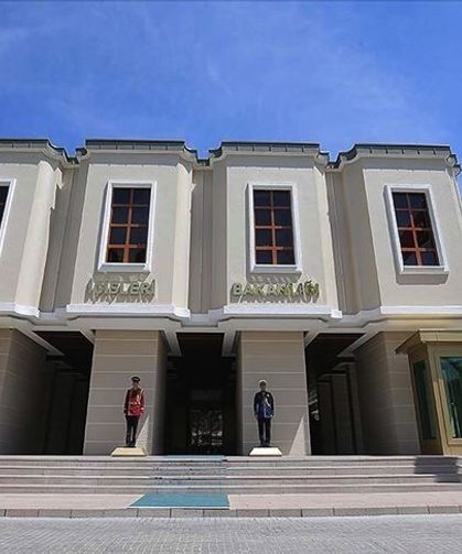 İçişleri Bakanlığı duyurdu! 5 belediye yöneticisi görevden uzaklaştırıldı