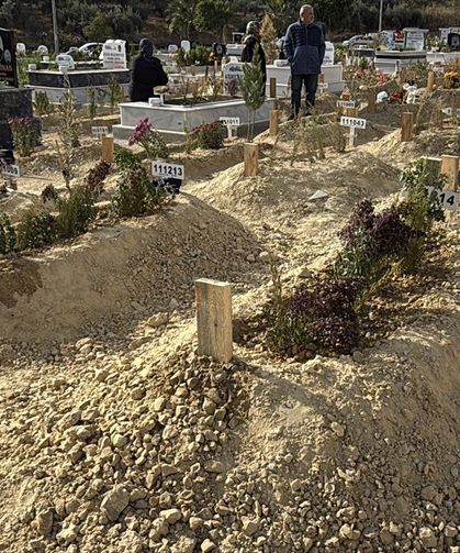 Komşusu ve oğlu ile büfeciyi tabancayla öldüren zanlı tutuklandı