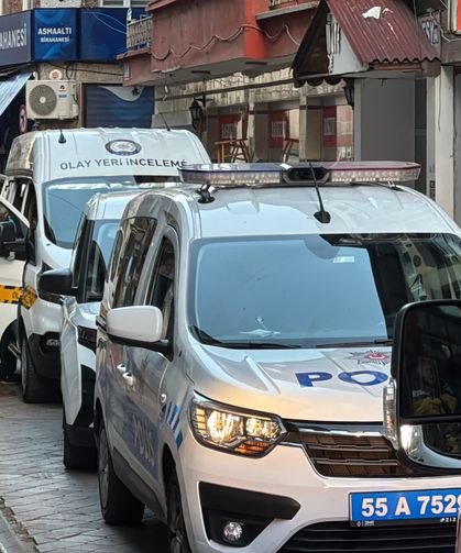 Kardeşiyle birlikte arkadaşını bıçakladı