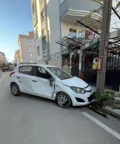 Otomobil ile Motosiklet Çarpıştı: 1 Ölü