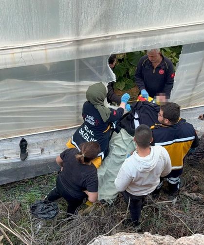 Antalya’da 7 metrelik duvardan düşen çiftçiyi itfaiye ekipleri kurtardı