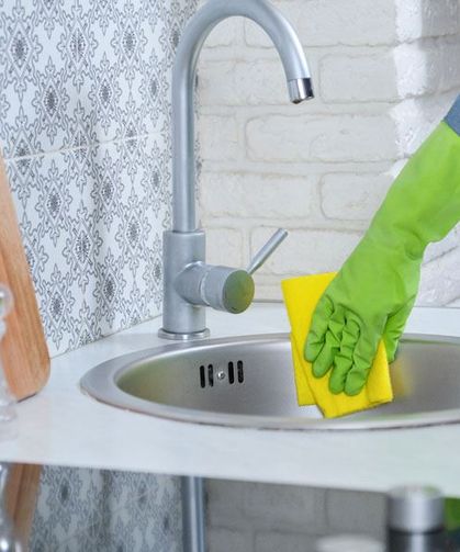 Karbonatla Temizlikte Büyük Hata: Bu 6 Yüzeye Asla Uygulamayın!