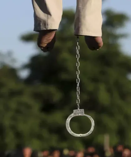 Üvey Çocuğuna İşkence Eden Kadın İnfaz Edildi