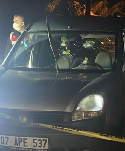 Alanya’da seyir halindeki araca silahlı saldırı: 1 ölü