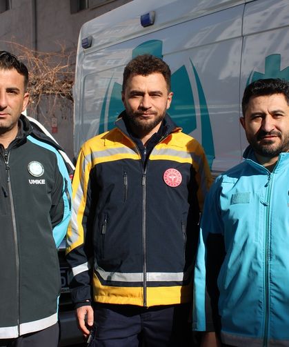 Kahramanmaraş’taki ilk sağlık ekipleri: Yıkım kelimelere sığmaz