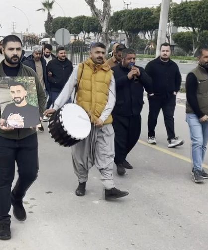 Kazada ölen genç adamın cenazesi davul zurnayla uğurlandı