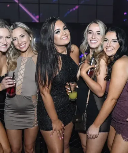 Sevgililer Günü İçin Bin 500 TL’ye Erkek Arkadaş Kiralanıyor