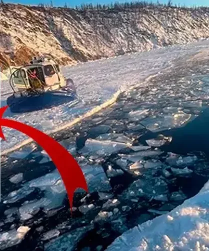 Tur Aracı Buzun Altına Gömüldü, 8 Ölü