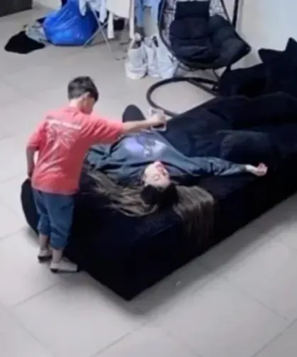 8 Yaşındaki Çocuk Annesinin Hayatını Kurtardı