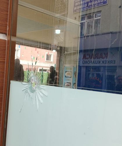 Kırşehir’de kıraathaneye silahlı saldırı: 2 kişi yaralandı