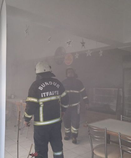 Burdur’da pide salonunda doğalgaz patlaması! 1 kişi yaralandı