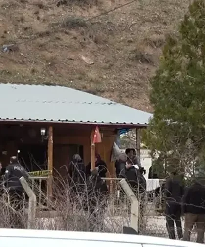 Camı kırılarak girilen evde ölü bulundu