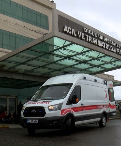 Diyarbakır Yenişehir’de akraba kavgası kanlı bitti: 1 kadın öldü, 3 yaralı