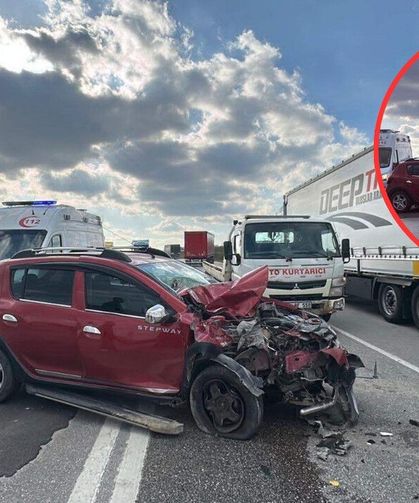 Edirne Lalapaşa yolunda otomobil TIR’a çarptı sürücü yaralandı