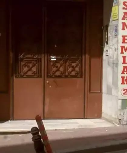 Evde tartıştığı eşini döverek öld*rdü