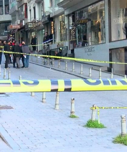 İstanbul’da sokak ortasında pusu: Kurye başından vuruldu