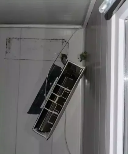 Konteynerde Hırsızlık Yaparken Suçüstü Yakalandılar