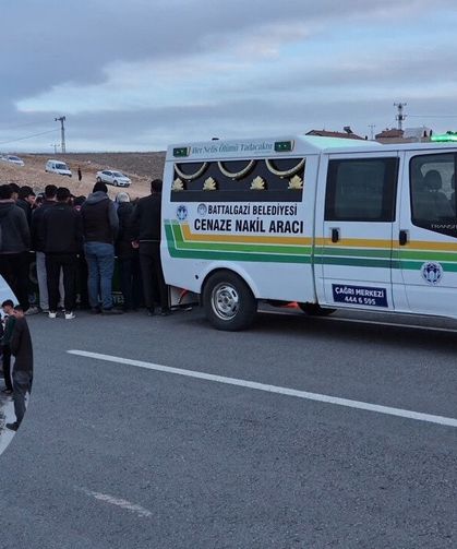 Malatya’da otomobilin çarptığı 17 yaşındaki Sercan hayatını kaybetti