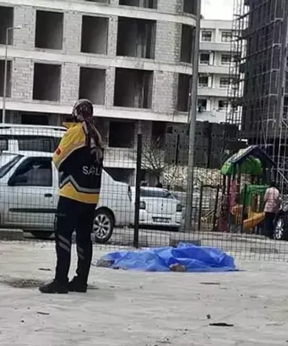 Mardin'de binanın 10'uncu kat balkonundan düşen Kübra hayatını kaybetti