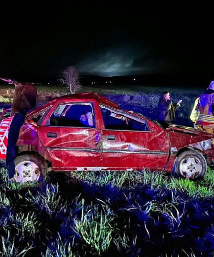 Takla atan otomobilde 1 ölü, 1’i ağır 3 yaralı