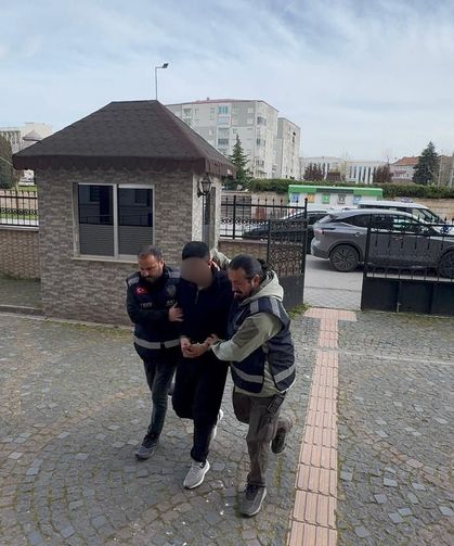 17 yaşındaki tetikçinin arkasındaki isimler belli oldu!