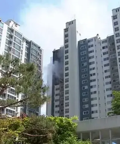 Apartman yangını: 2 ölü, 6 yaralı