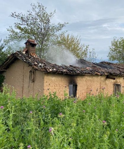Bağ Evinde Çıkan Yangında Tek Başına Yaşayan Yaşlı Adam Öldü