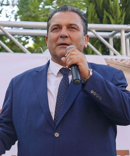 Belediye Başkanı ve eşi dahil 5 kişi gözaltına alındı